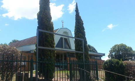 Police say no motive for suspicious fire at Toowoomba mosque